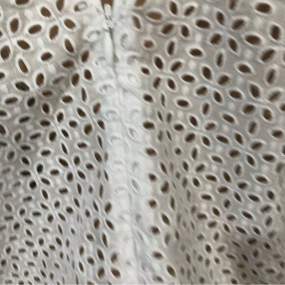 J.Crew Eyelet Puff Sleeve Top | V-Back | White Cotton Blouse | Size 12 - Picture 3 of 6